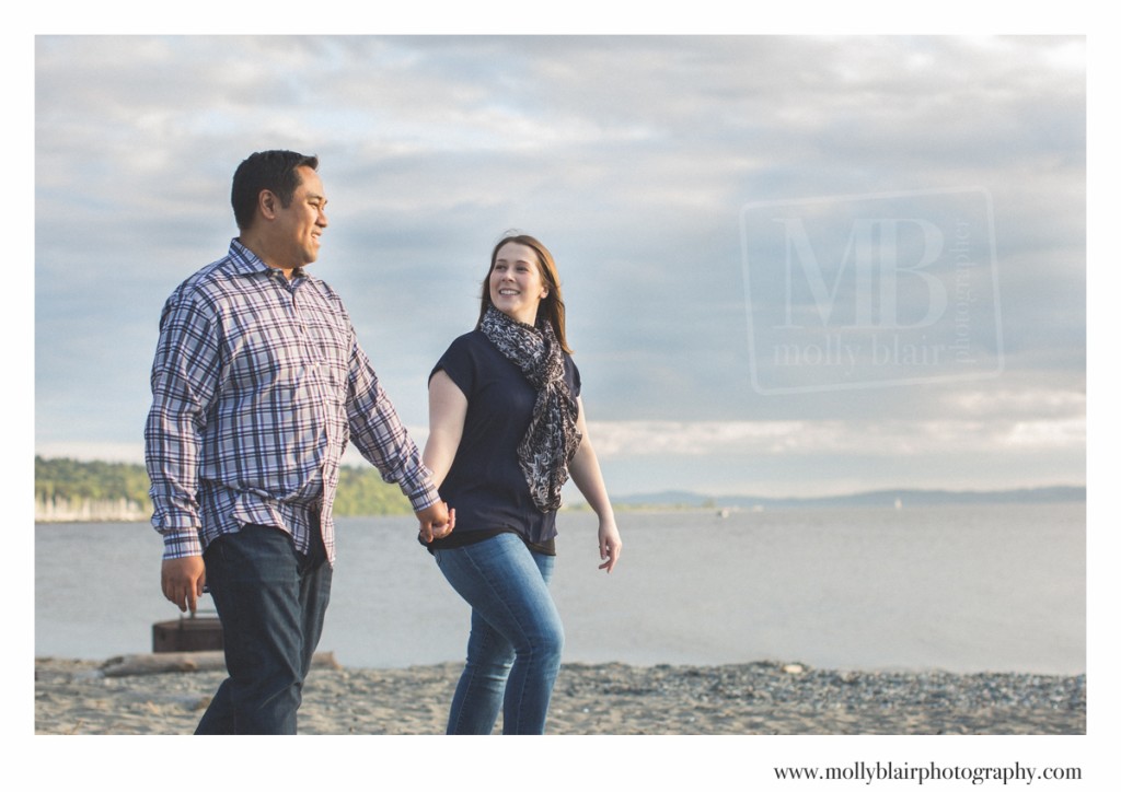 Seattle beach engagement photos