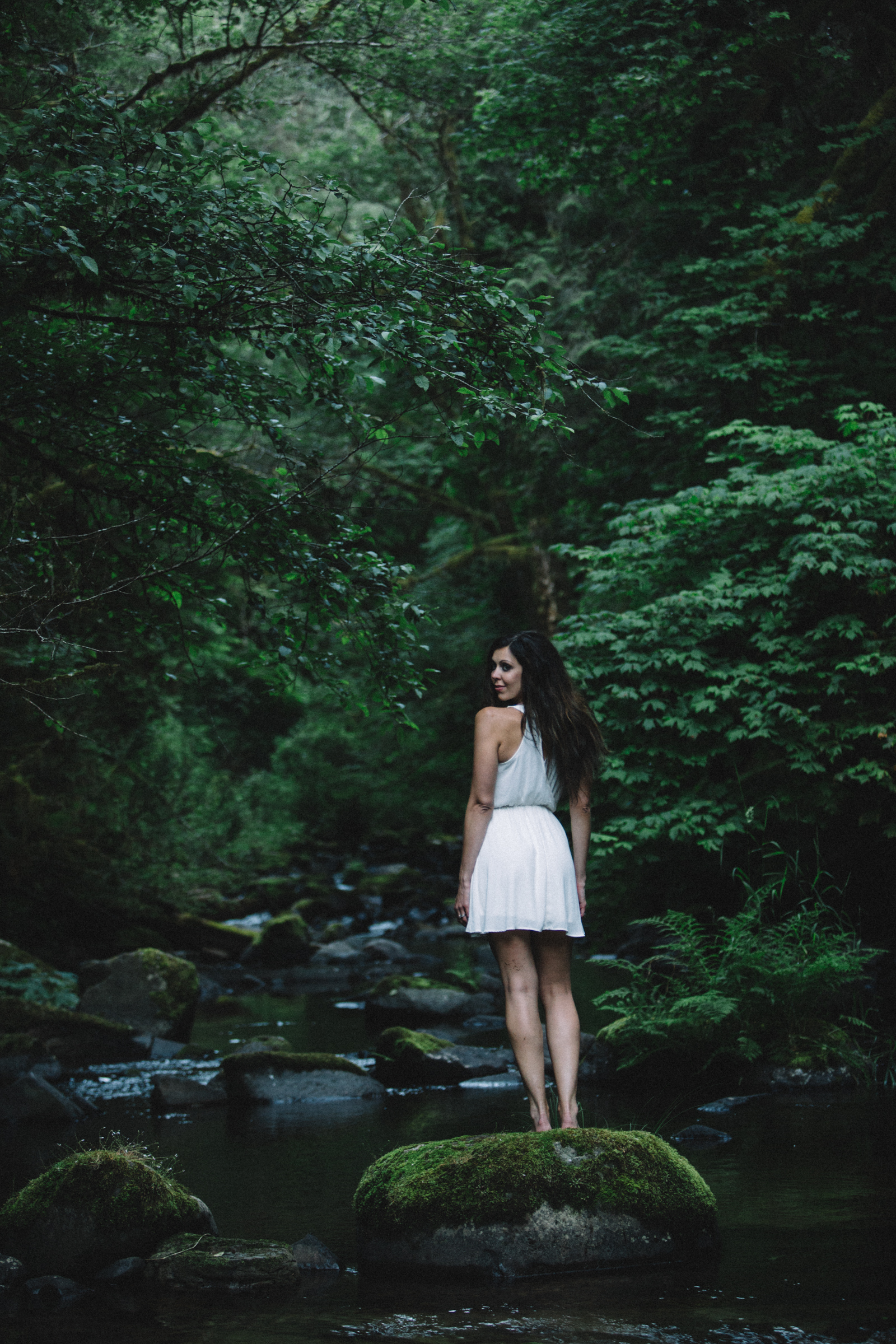 Sweet Creek Falls Engagement Photos